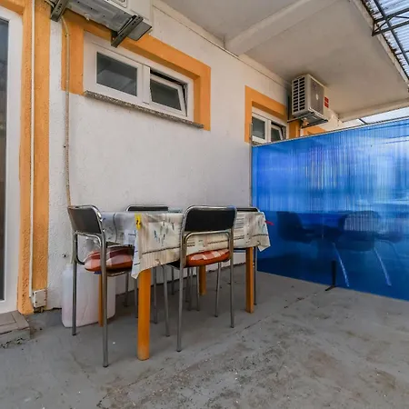 Fidelis Apartament *