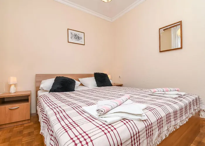 Fidelis Apartment *